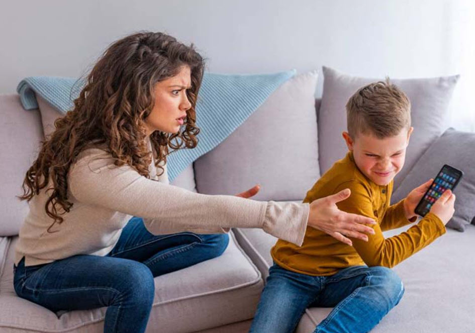 Cáu gắt khi bị ngăn cản