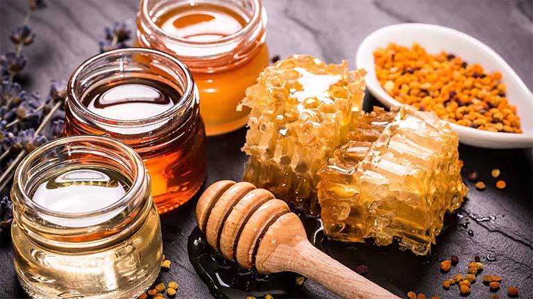 Mật ong cũng được coi là “thần dược” trị táo bón
