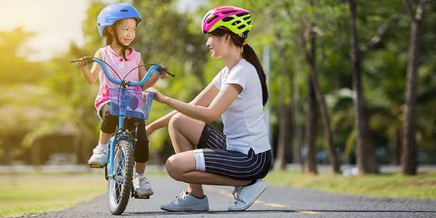 Khuyến khích trẻ vận động
