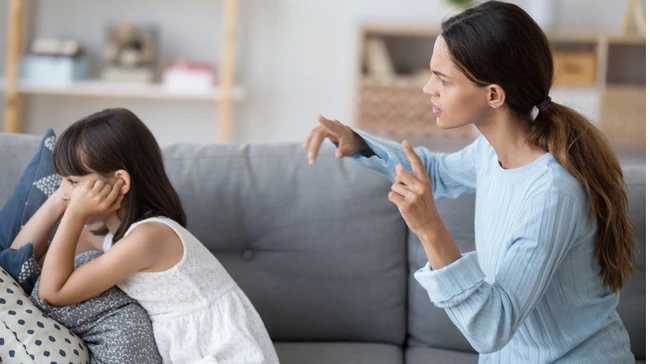 Mối quan hệ giữa cha mẹ và con ngày càng căng thẳng