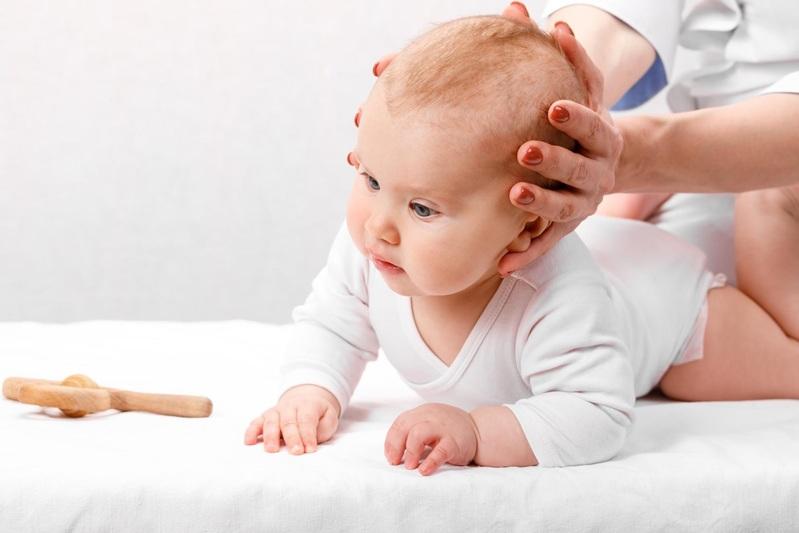 Sức đề kháng kém dễ mắc bệnh viêm phế quản ở trẻ