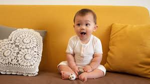 Trẻ chậm biết lẫy, ngồi hoặc bò