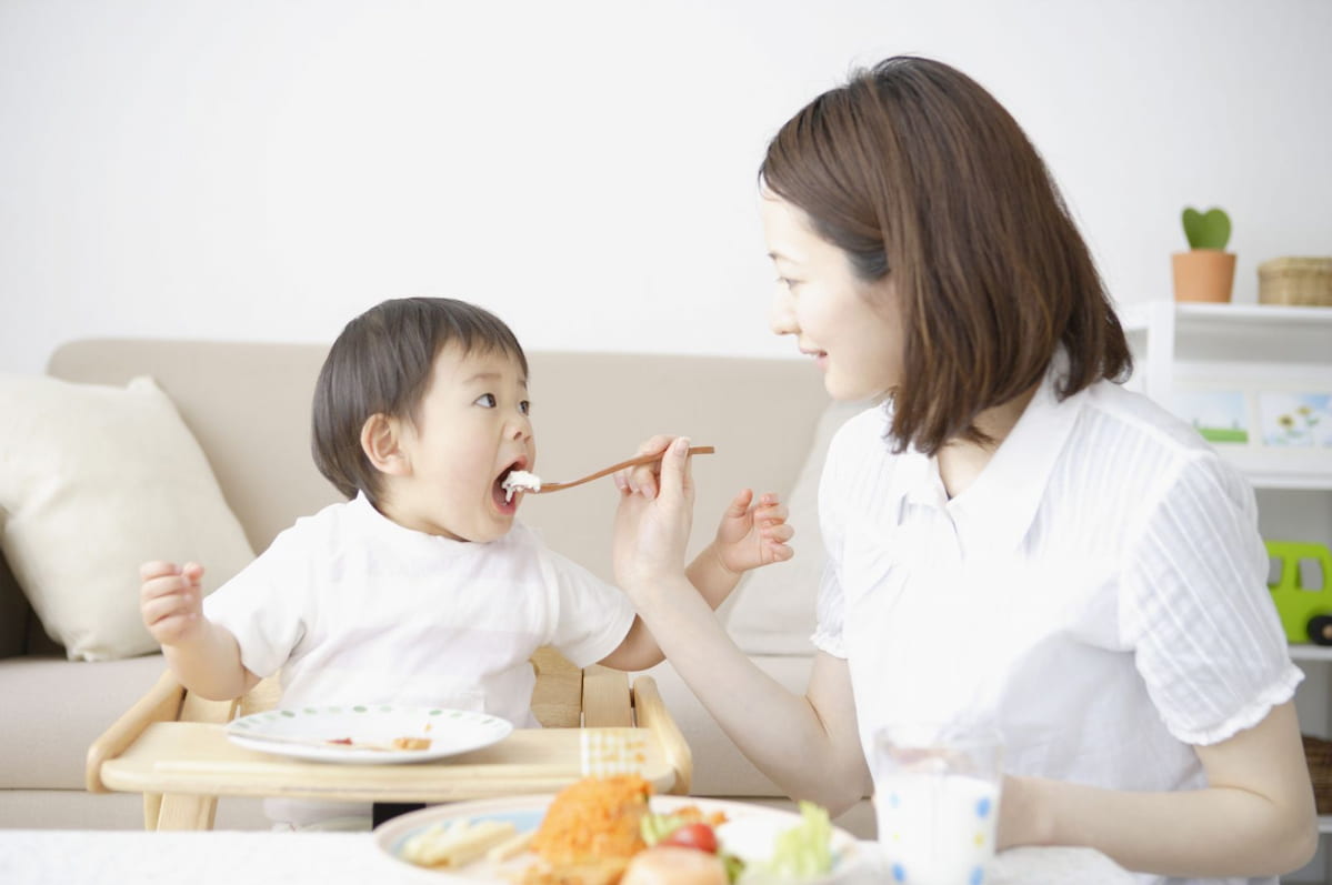 cung cấp chất dinh dưỡng đầy đủ cho trẻ