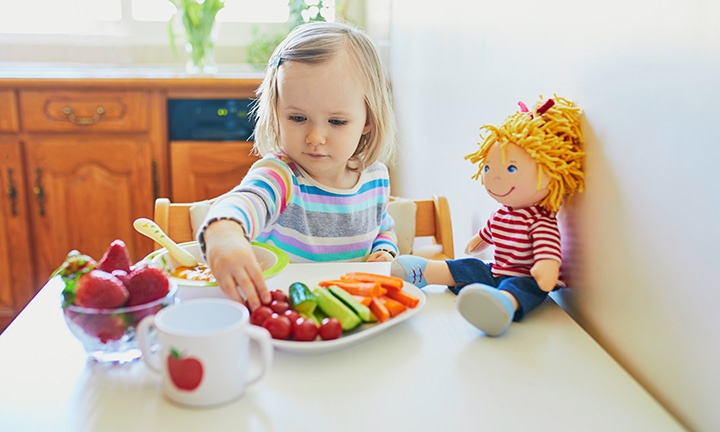 Có thực phẩm nào làm suy yếu hệ thống miễn dịch không?
