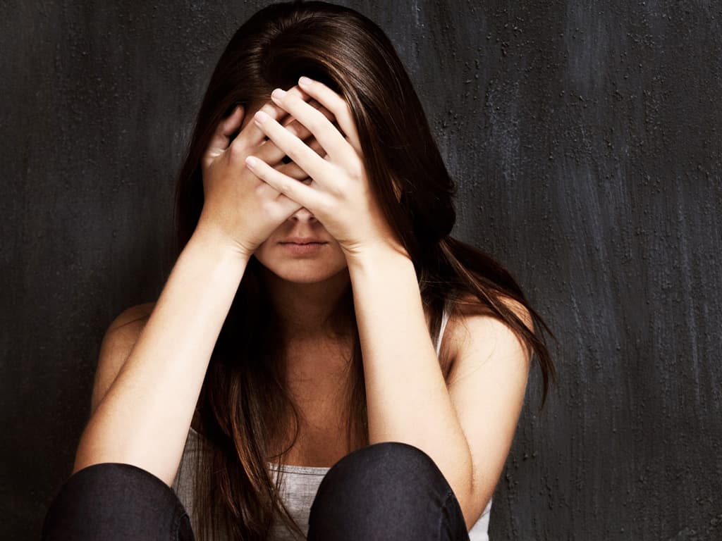 người trầm cảm đối mặt với nhiều vấn đề