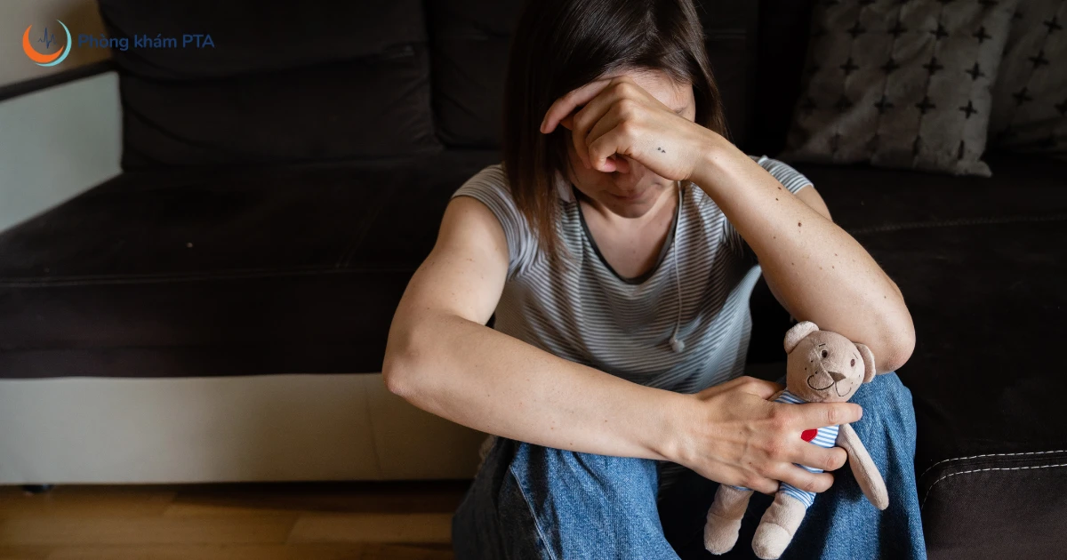 phan-biet-giua-noi-buon-va-benh-tram-cam