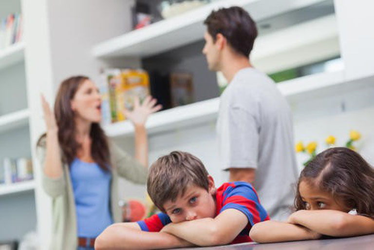 Hãy cố gắng duy trì mọi thứ bình thường nhất có thể sau khi ly hôn