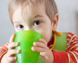 Cách dùng củ cải hỗ trợ điều trị viêm phế quản ở trẻ