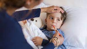 Làm thế nào để điều trị sốt do viêm phế quản ở trẻ